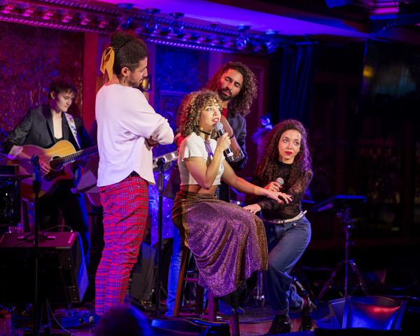Photo Flash: The Saunders Family In FAMILY DINNER: HOLIDAY EDITION At Feinstein's/54 Below Image