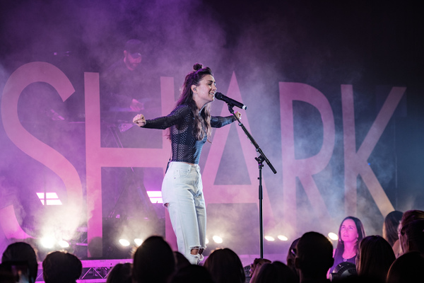 Photo Flash: Keith Urban, Amy Shark, and John Butler Perform at the Grand Opening of the Sydney Coliseum Theatre, West HQ  Image