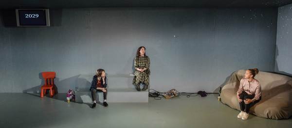 Photo Flash: First Look at THE TYLER SISTERS at Hampstead Theatre Image