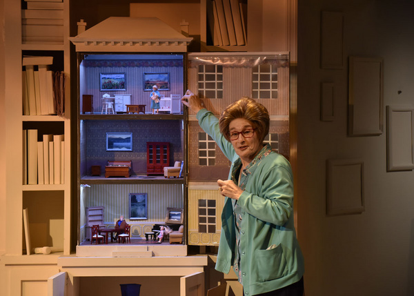 Photo Flash: BECOMING DR. RUTH Opens Friday At Orlando Shakes!  Image