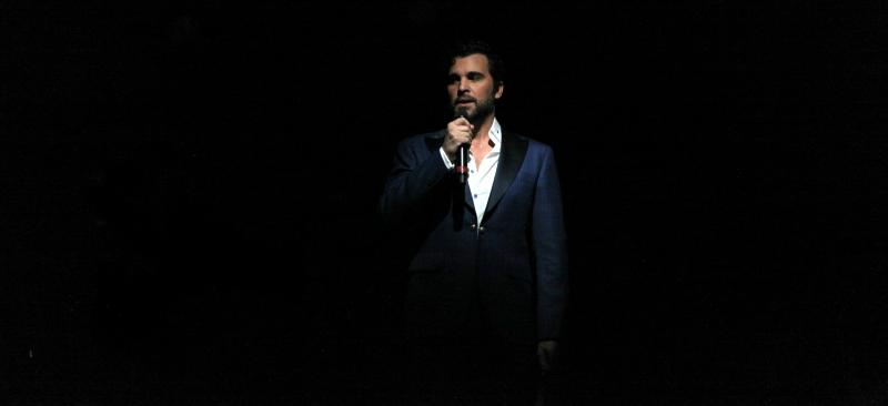 Review: AN EVENING WITH JUAN PABLO DI PACE Melds Old Hollywood Glamor with Rock Star Electricity At The Green Room 42 