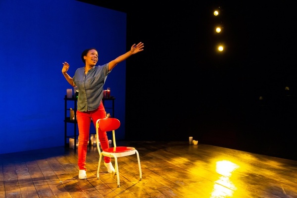 Photo Flash: First Look at Nilaja Sun in PIKE ST at Hartford Stage Image