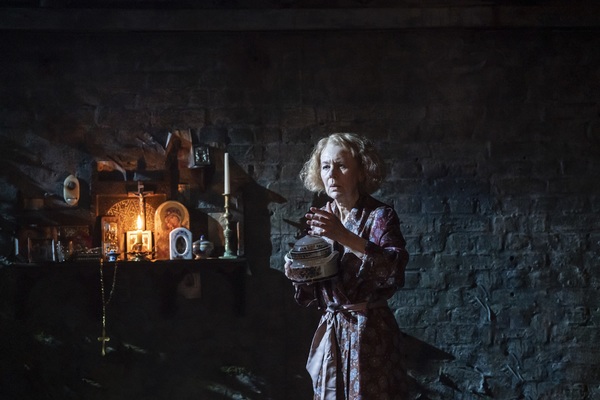 Photo Flash: First Look at UNCLE VANYA at the Harold Pinter Theatre Image