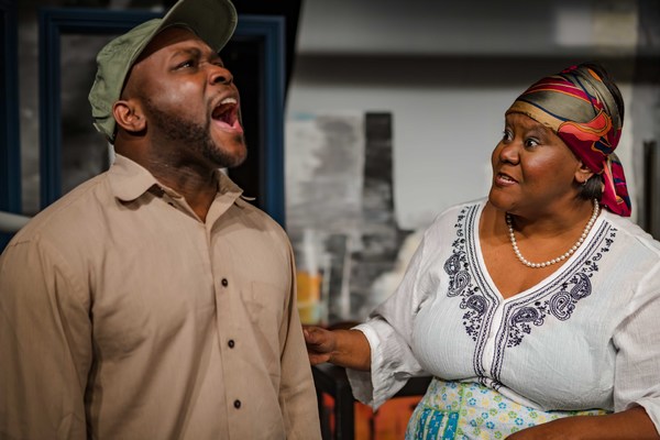 Photo Flash: Tacoma Little Theatre Presents SHATTERING Image