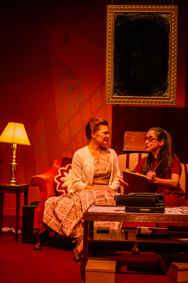 Photo Flash: First Look at The Phoenix Theatre's THE GLASS MENAGERIE 