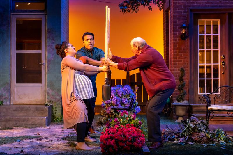 Review: NATIVE GARDENS at Gulfshore Playhouse is Full of Flowers and Fun 