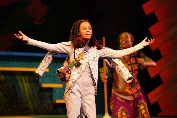 Photo Flash: Children's Theatre Company Presents the Minnesota Premiere of Bob Marley's THREE LITTLE BIRDS 