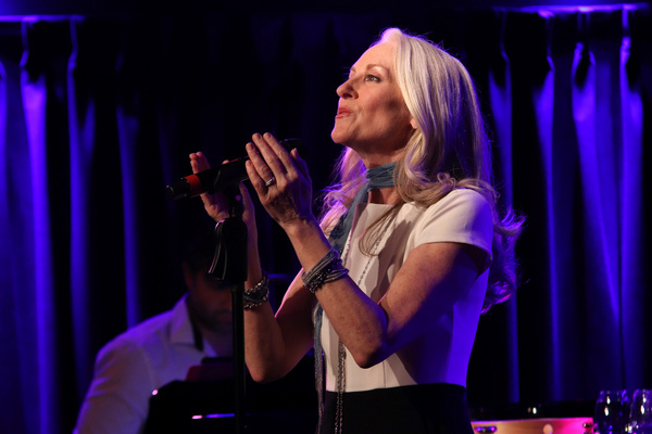 Photo Flash: Inside Elizabeth Ward Land's STILL WITHIN THE SOUND OF MY VOICE: THE SONGS OF LINDA RONSTADT At The Green Room 42 Image