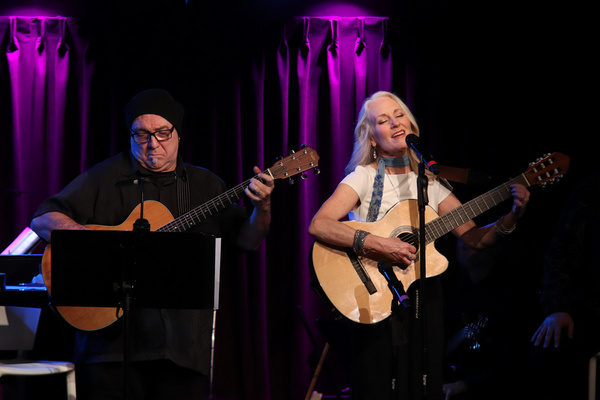 Photo Flash: Inside Elizabeth Ward Land's STILL WITHIN THE SOUND OF MY VOICE: THE SONGS OF LINDA RONSTADT At The Green Room 42 Image