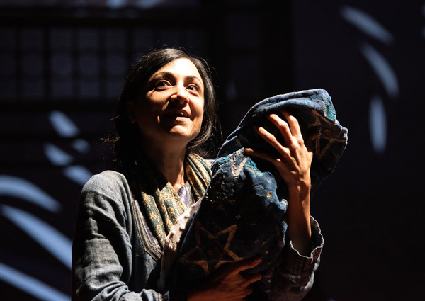 Photo Flash: First Look at A THOUSAND SPLENDID SUNS at Arena Stage Image