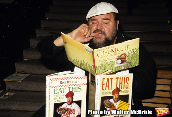 Photo Flashback: Dom DeLuise at a Book Signing in 1991 Image