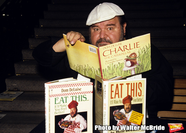 Photo Flashback: Dom DeLuise at a Book Signing in 1991 Image