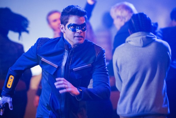 Photo Flash: Get a First Look at Jeremy Jordan's Return to SUPERGIRL 