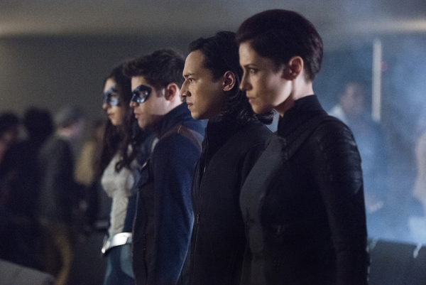Photo Flash: Get a First Look at Jeremy Jordan's Return to SUPERGIRL Image