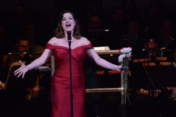 Laura Michelle Kelly Photo