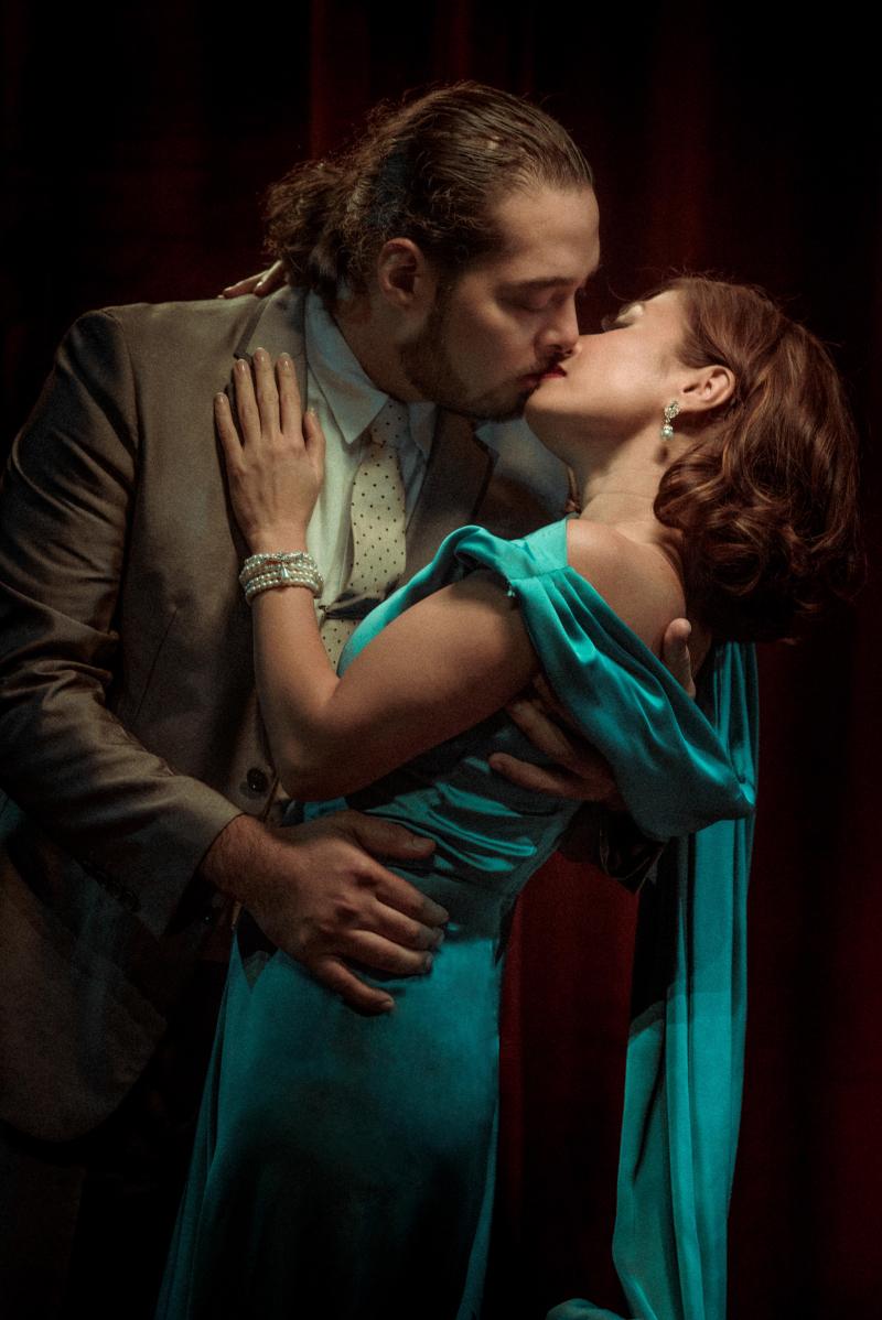 Repertory Philippines Opens 83rd Season With Sarah Ruhl's STAGE KISS Image