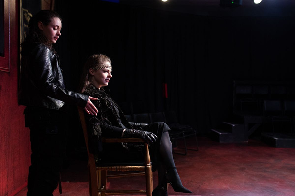 Photo Flash: The Burbage Theatre Co. Presents EDWARD II Image
