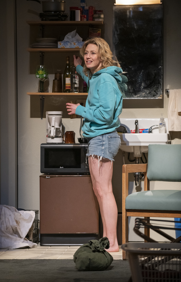 Photo Flash: First Look at Tracy Letts' BUG at Steppenwolf Image