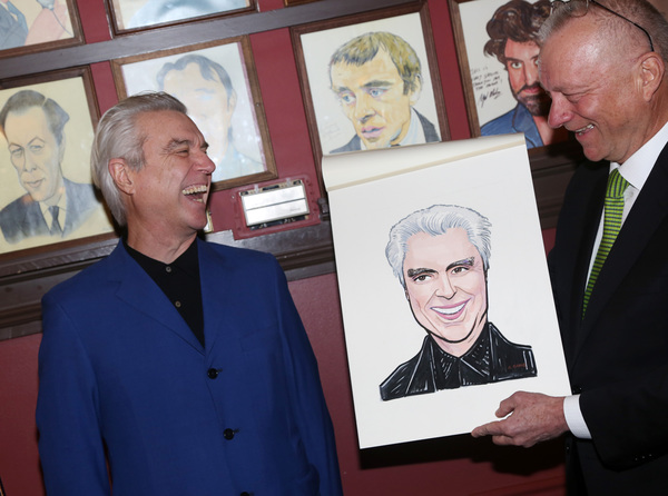 Photo Coverage: AMERICAN UTOPIA's David Byrne Celebrates New Sardi's Portrait Image