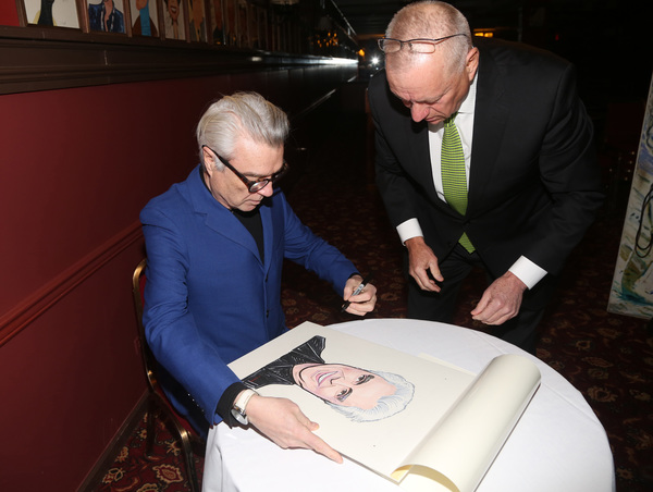Photo Coverage: AMERICAN UTOPIA's David Byrne Celebrates New Sardi's Portrait Image