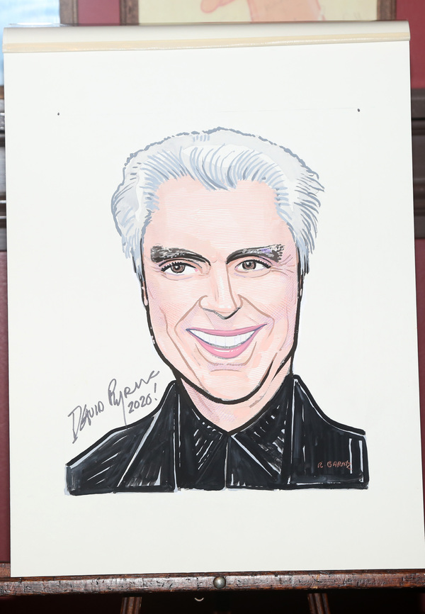 Photo Coverage: AMERICAN UTOPIA's David Byrne Celebrates New Sardi's Portrait Image