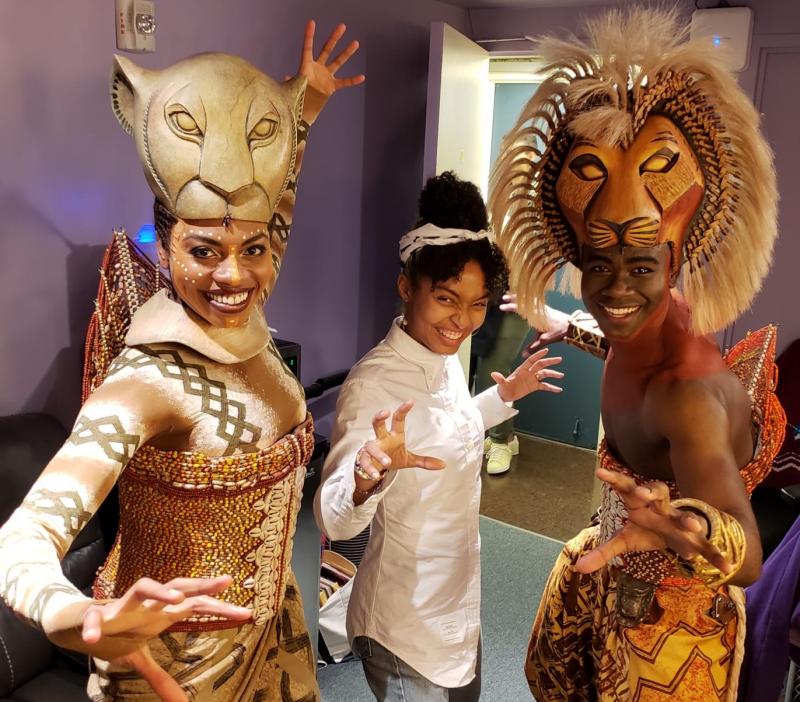 Photo Flash: GROWN-ISH Star Yara Shahidi Visits THE LION KING  Image