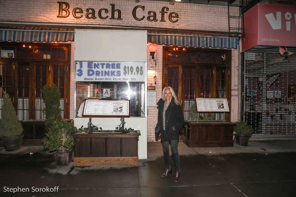 Photo Coverage: Nicolas King, Sandy Stewart, and Mike Renzi at the Beach Cafe Image