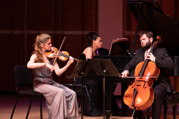 Photo Flash: PREFORMANCES WITH ALLISON CHARNEY at Merkin Hall at Kaufman Music Center  Image