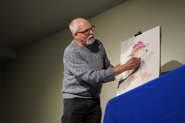 Photo Flash: Paddington Illustrator R.W. Alley Visits PADDINGTON GETS IN A JAM Image