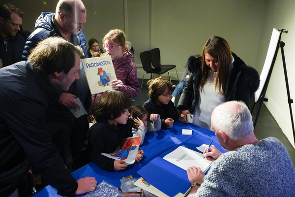 Photo Flash: Paddington Illustrator R.W. Alley Visits PADDINGTON GETS IN A JAM 