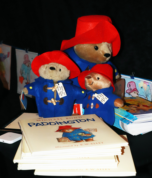 Photo Flash: Paddington Illustrator R.W. Alley Visits PADDINGTON GETS IN A JAM 