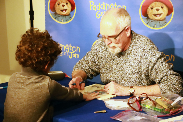 Photo Flash: Paddington Illustrator R.W. Alley Visits PADDINGTON GETS IN A JAM 