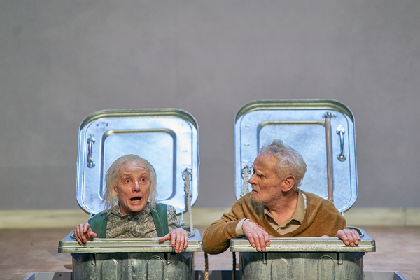 Photo Flash: First Look at ENDGAME, Starring Alan Cumming and Daniel Radcliffe, at the Old Vic Image