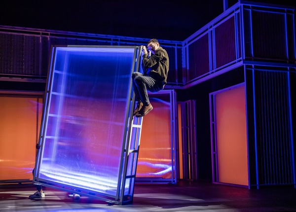 Photo Flash: First Look at Frantic Assembly's I THINK WE ARE ALONE 
