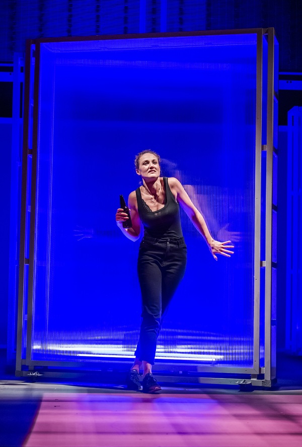 Photo Flash: First Look at Frantic Assembly's I THINK WE ARE ALONE Image