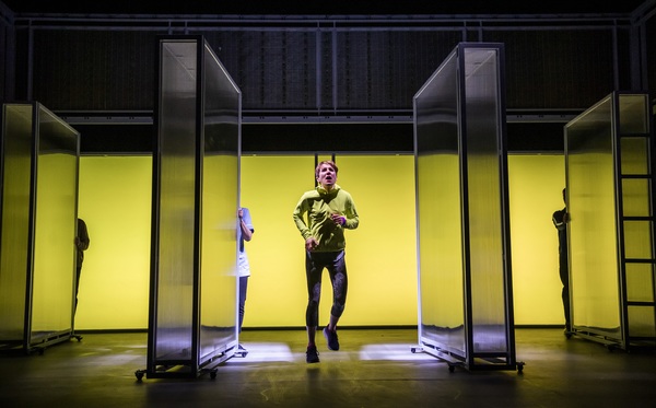 Photo Flash: First Look at Frantic Assembly's I THINK WE ARE ALONE Image