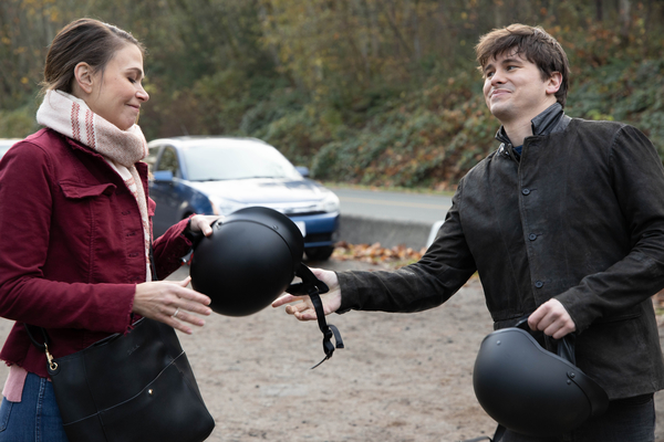 Photo Flash: Get a First Look at Sutton Foster on A MILLION LITTLE THINGS Image