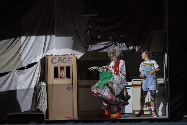 Photo Flash: Canadian Opera Company's New Production of HANSEL & GRETEL Image
