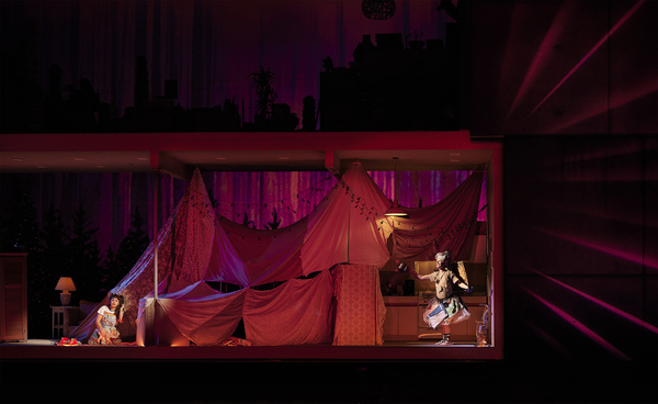 Photo Flash: Canadian Opera Company's New Production of HANSEL & GRETEL Image