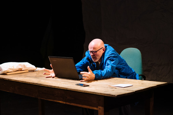 Photo Flash: First Look at Production Photos of Tim Crouch's I, CINNA (THE POET) 