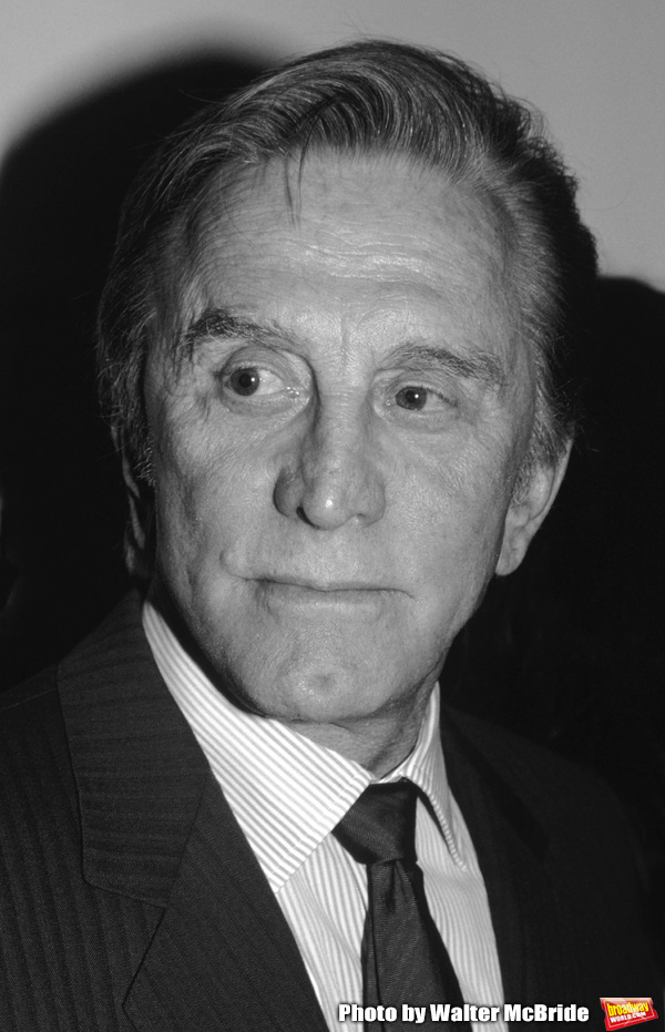 Kirk Douglas aattending a Gala at Lincoln Center on February 1, 1989 in New York City Photo
