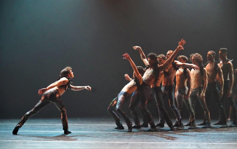 Review: COMPLEXIONS, THE ROCKSTARS OF BALLET, TACKLE LENNY KRAVITZ at Joyce Theater 