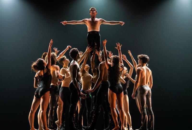 Review: COMPLEXIONS, THE ROCKSTARS OF BALLET, TACKLE LENNY KRAVITZ at Joyce Theater  Image