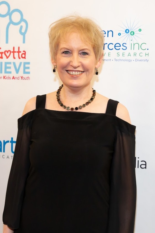 Photo Flash: Fontana, Martin, Metcalf, Colella, O'Hara and More at VOICES FOR THE VOICELESS Image