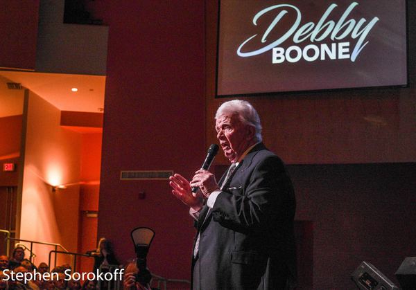 Photo Coverage: Pat Boone Receives Lifetime Achievement Award at Debby Boone Concert Image