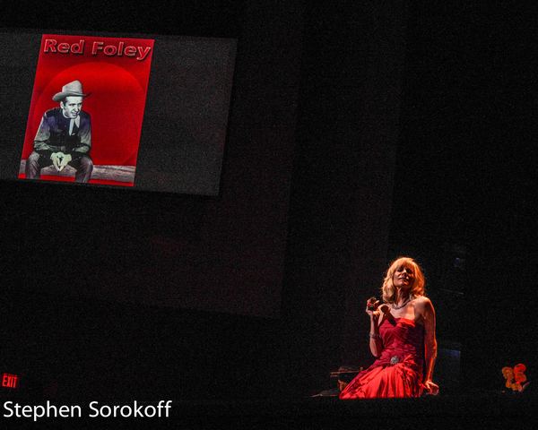 Photo Coverage: Pat Boone Receives Lifetime Achievement Award at Debby Boone Concert Image