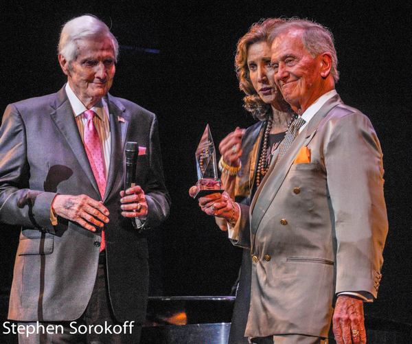 Photo Coverage: Pat Boone Receives Lifetime Achievement Award at Debby Boone Concert Image