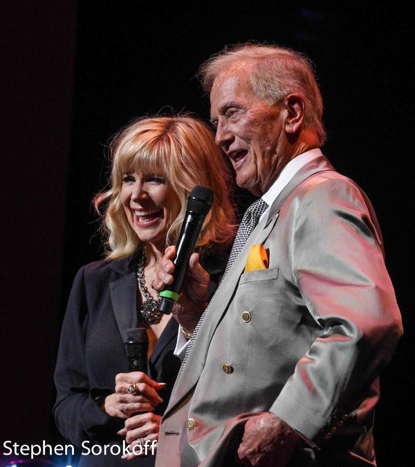 Photo Coverage: Pat Boone Receives Lifetime Achievement Award at Debby Boone Concert Image