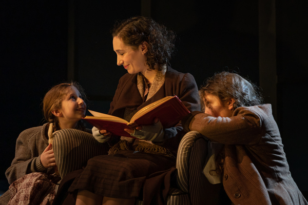 Photo Flash: First Look at LEOPOLDSTADT at the Wyndham's Theatre Image