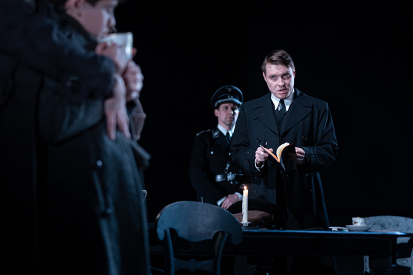 Photo Flash: First Look at LEOPOLDSTADT at the Wyndham's Theatre Image
